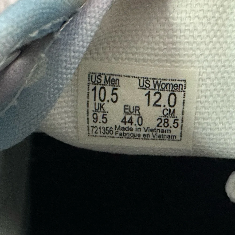 Vans Authentic Sailor Moon Pretty Guardians Shoes Mens Size 10.5 Women Size 12 - Picture 9 of 9